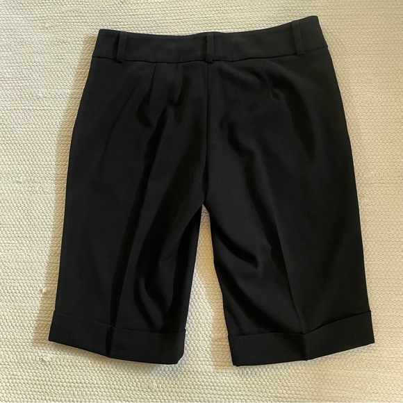 Odds N Evens Black Flat Front Knee Length Cuff Short Pants Size 3 - Picture 2 of 9